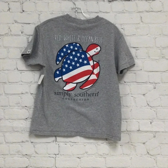 SIMPLY Southern Grey Tee - Red White & Ocean Blue size S (6-8) - Picture 1 of 4